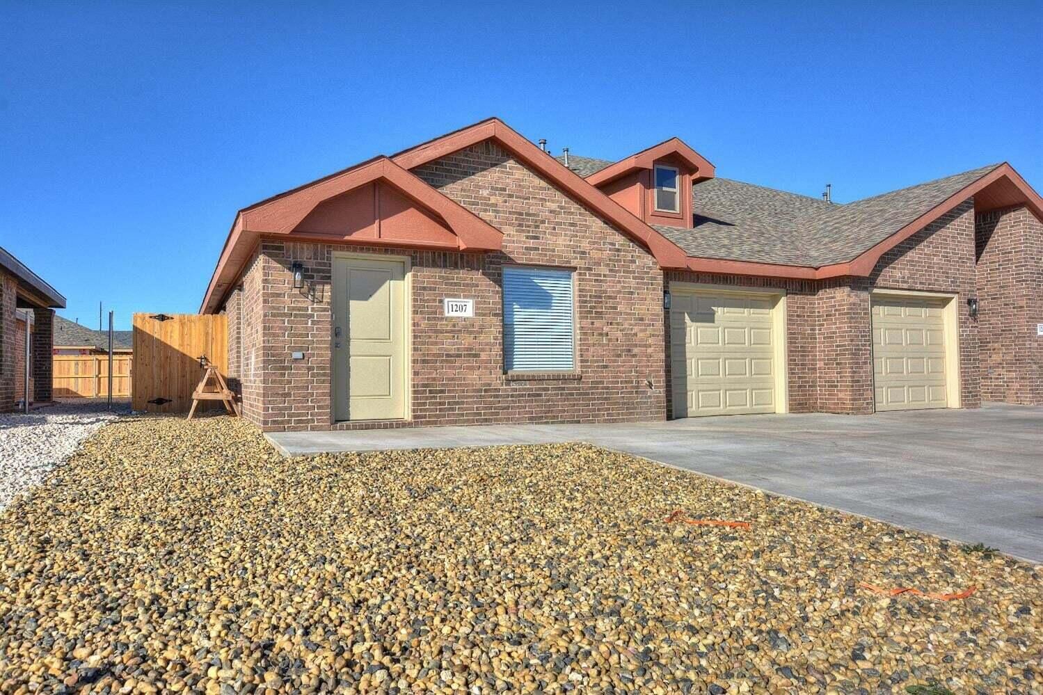 Property Photo: 1207 N Essex Avenue TX 79416