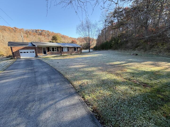 Property Photo:  1912 Caudill Road  KY 40380 
