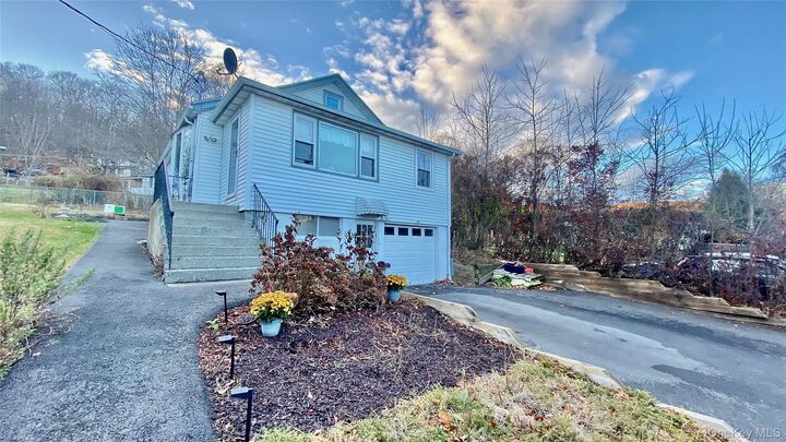 27 W Worthington Drive  Carmel NY 10512 photo