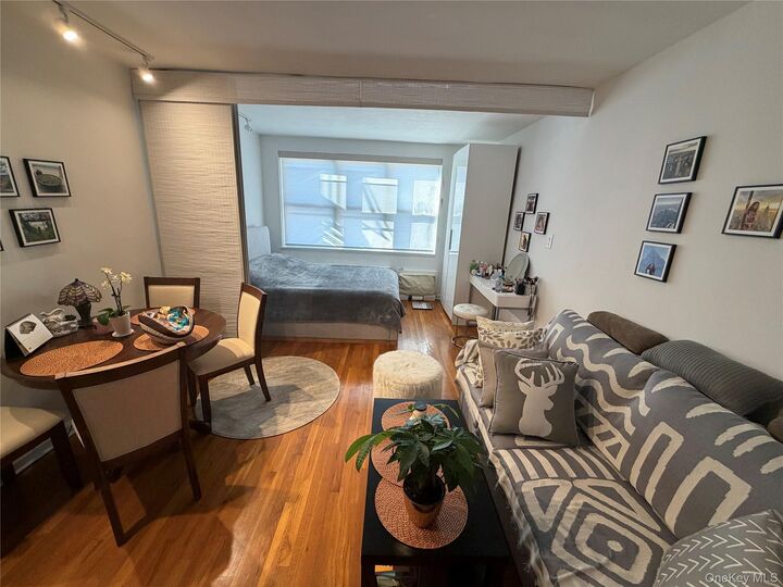 Property Photo: 76-26 113 Street 6 H NY 11375