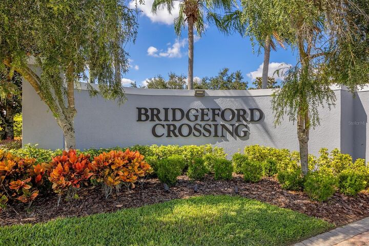 Property Photo:  907 Bridgeford Crossing Boulevard  FL 33837 
