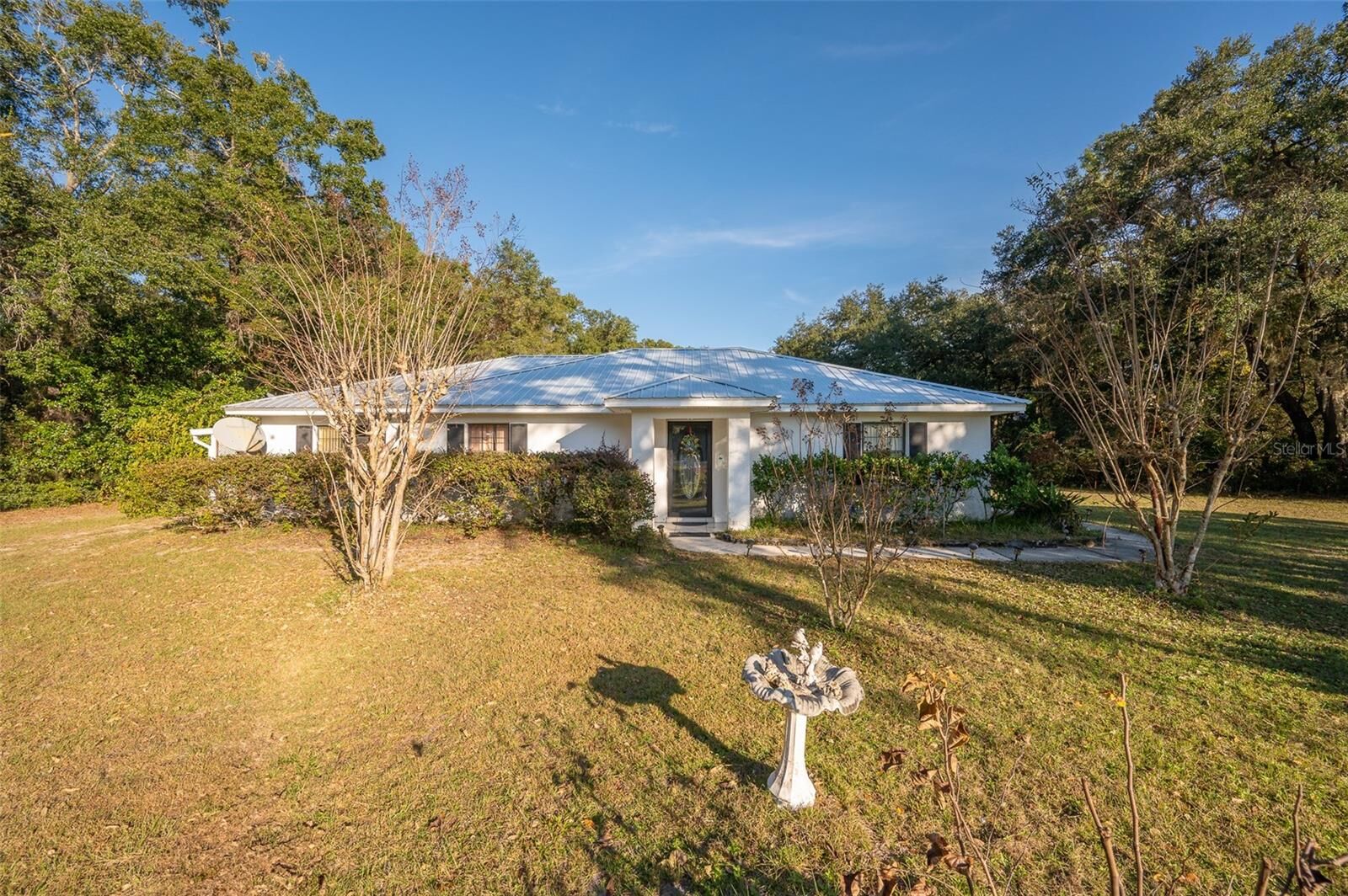 Property Photo: 10117 SW 170th Street FL 32618