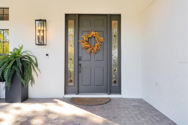 Property Photo: 81 Oakdale Street FL 34786