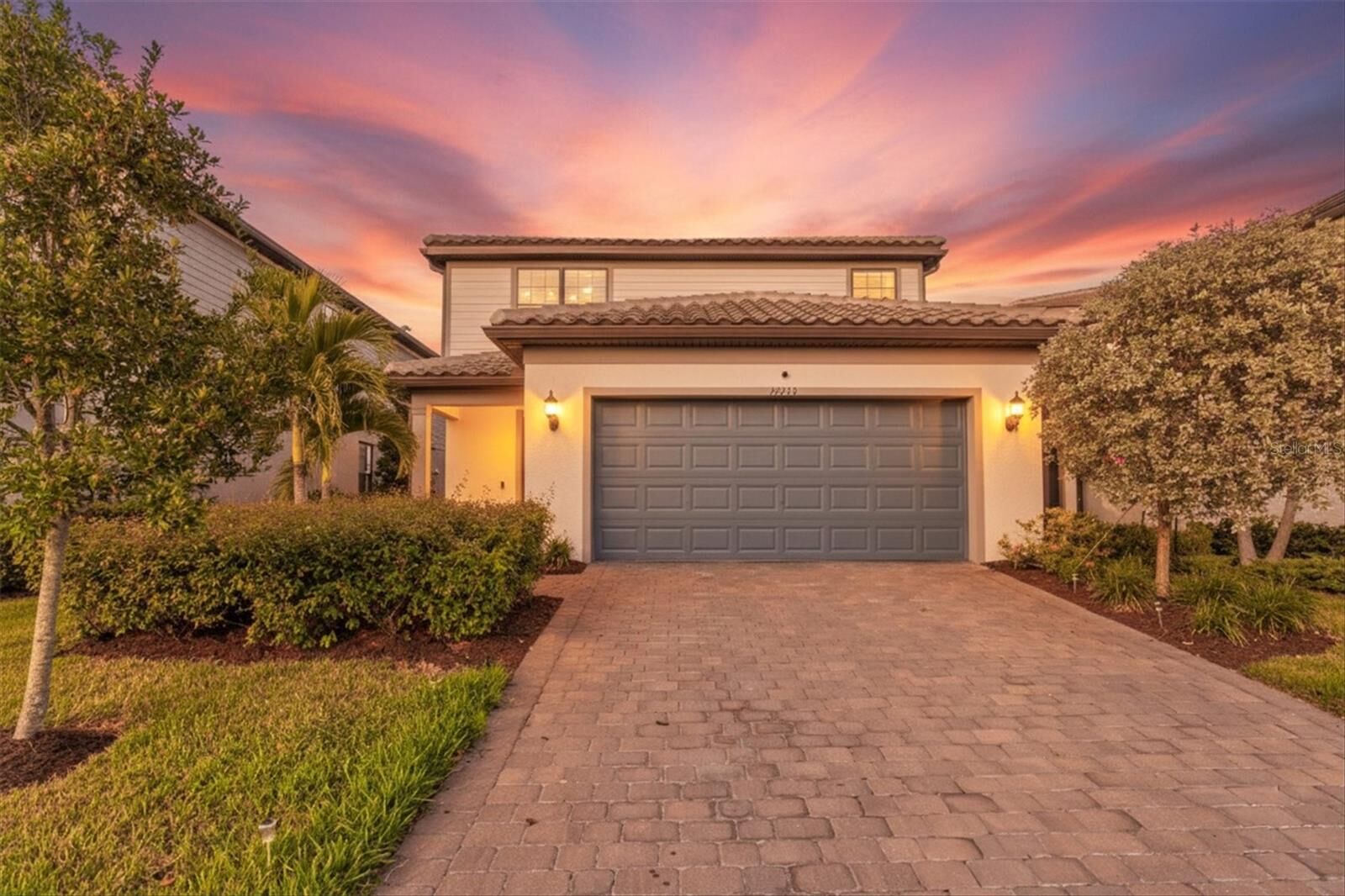 Property Photo: 16235 Pine Mist Drive FL 34211