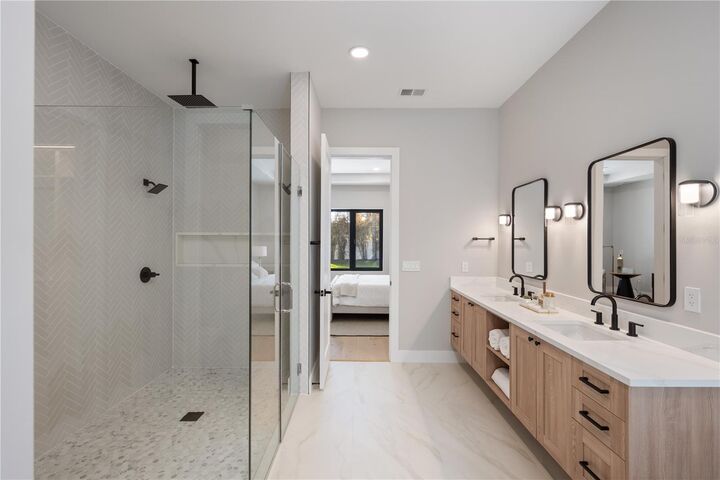 Property Photo:  1830 Park Lake Street  FL 32803 