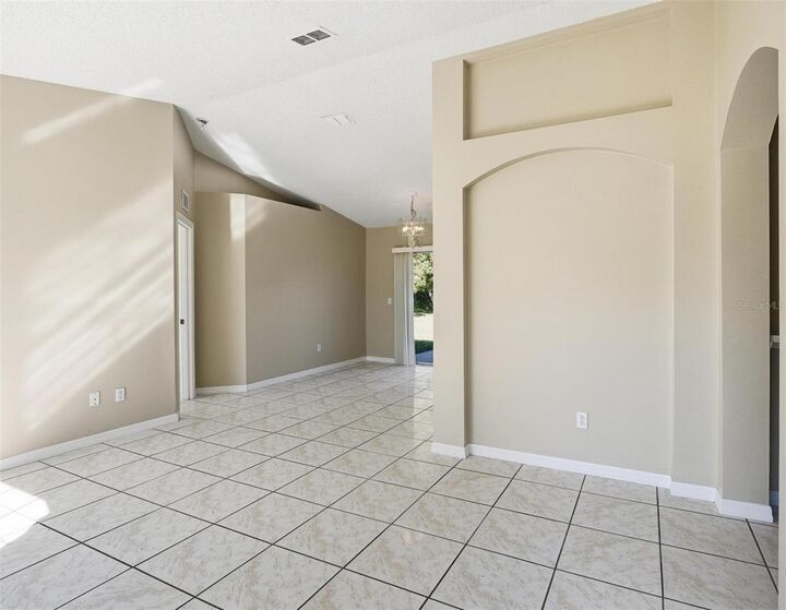 Property Photo:  106 La Mancha Drive  FL 32137 
