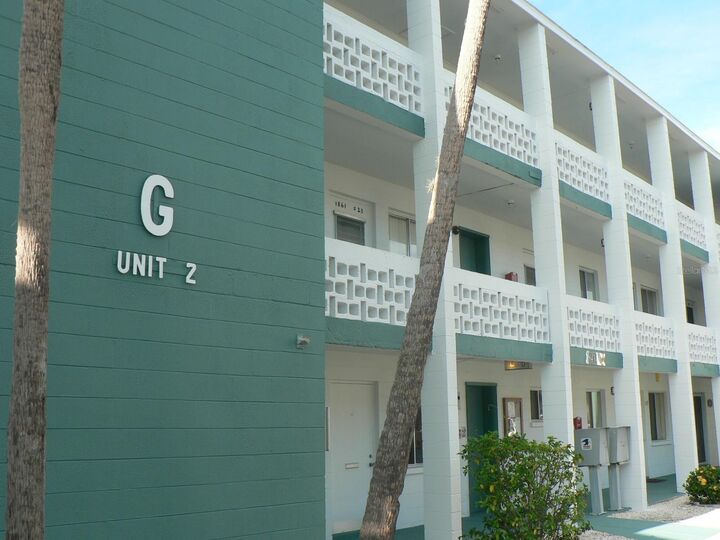 Property Photo:  1847 Sunny Drive G4  FL 34207 