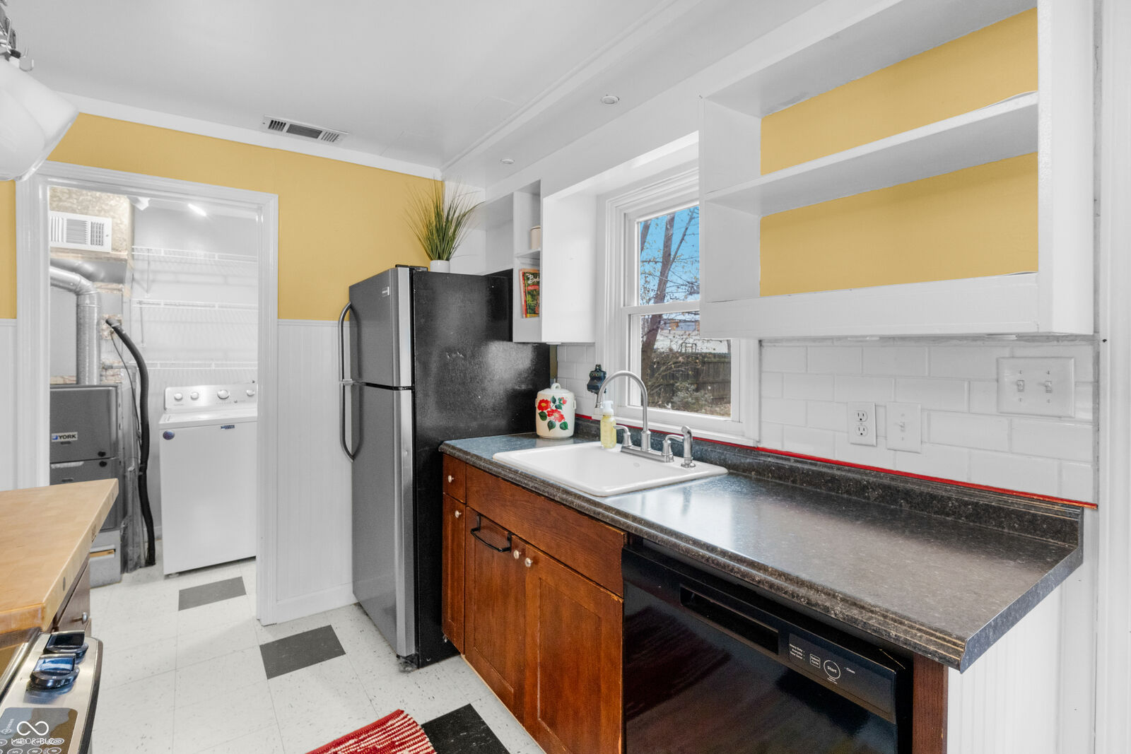 Property Photo:  1825 Lee Street  IN 47201 