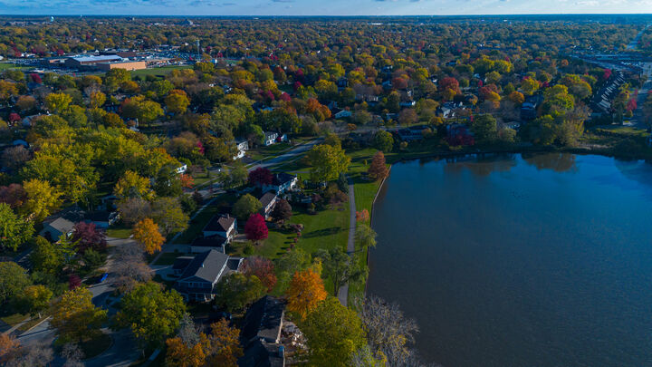 Property Photo:  1057 W Peregrine Drive  IL 60067 
