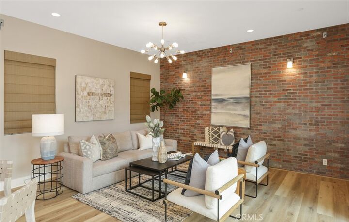 Property Photo:  245 Follyhatch  CA 92618 