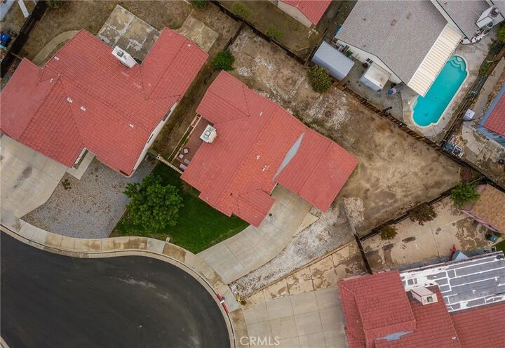 Property Photo:  1010 Basalt Court  CA 92543 