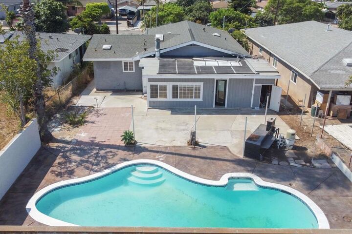 Property Photo:  164 Tremont Street  CA 91911 