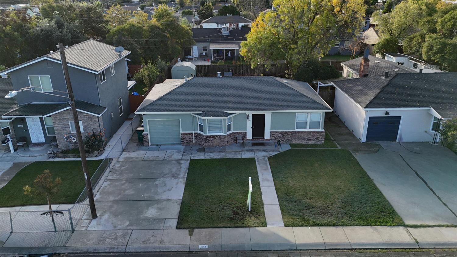 Property Photo:  444 E Downs Street  CA 95204 