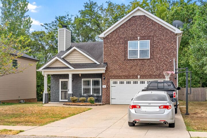 Property Photo: 706 Cavalier Dr TN 37040