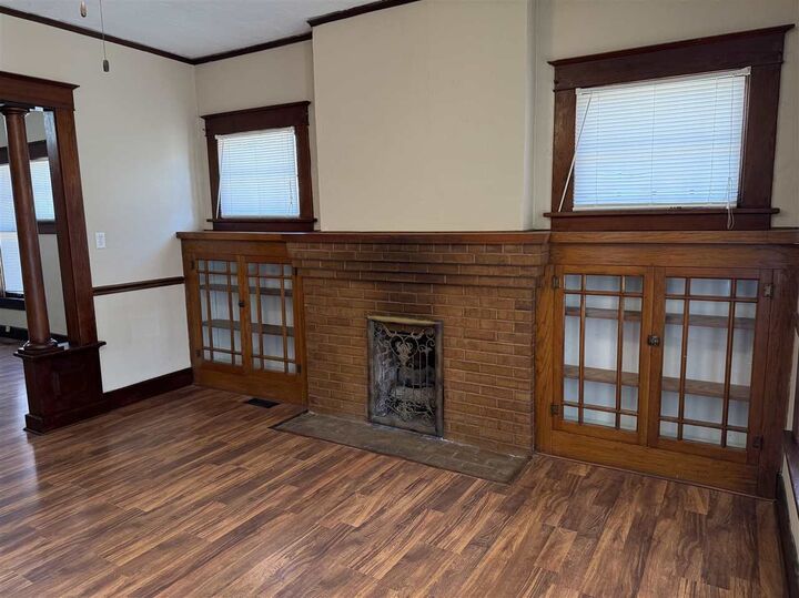 Property Photo:  438 E Blackwell  OK 74631 