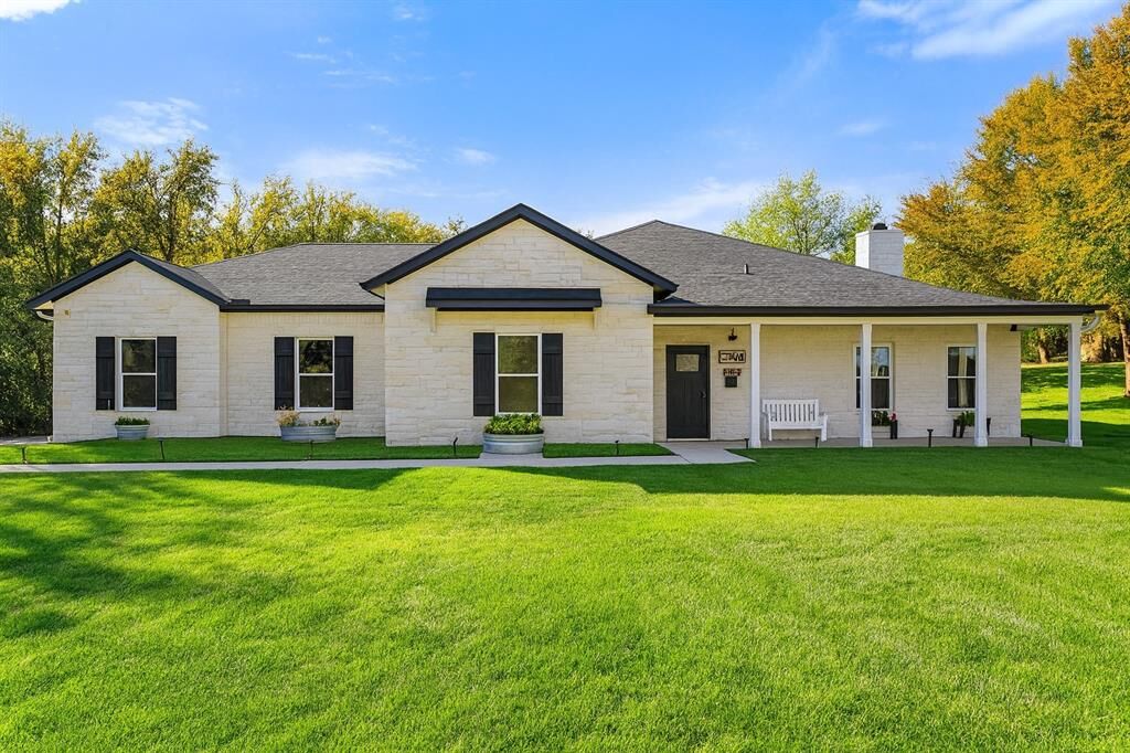 Property Photo:  6520 Shoreline Drive  TX 75068 