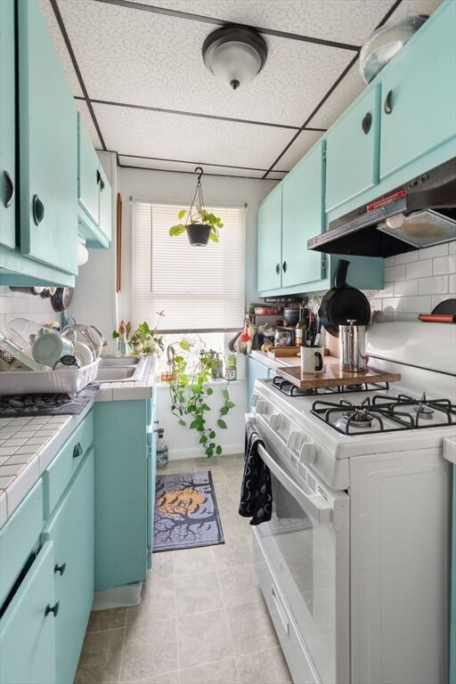 Property Photo:  172 Earle St  MA 02723 