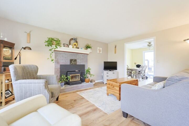 Property Photo:  75 Lake St  MA 01569 