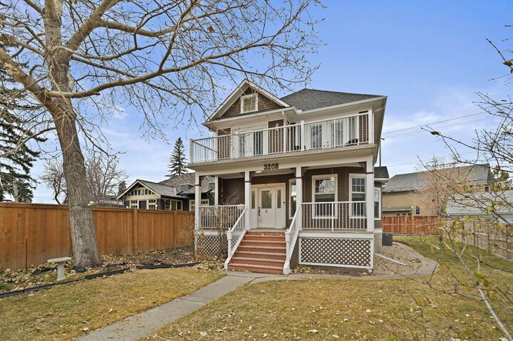 Property Photo: 3208 Parkdale Boulevard NW AB T2N 3T3