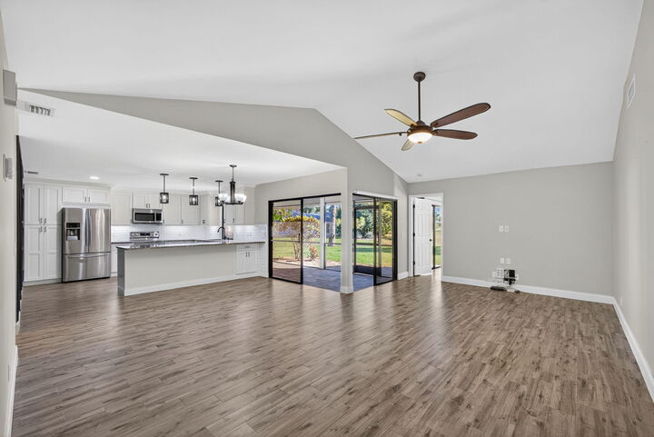 Property Photo: 13302 Touchstone Place FL 33418