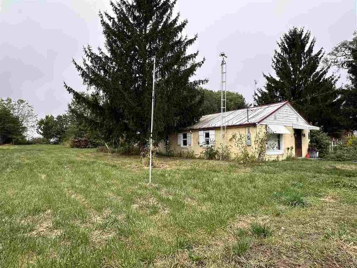 Property Photo:  7884 N State Road 227  IN 47374 