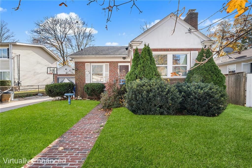 Property Photo:  11 Lyman Avenue  RI 02911 