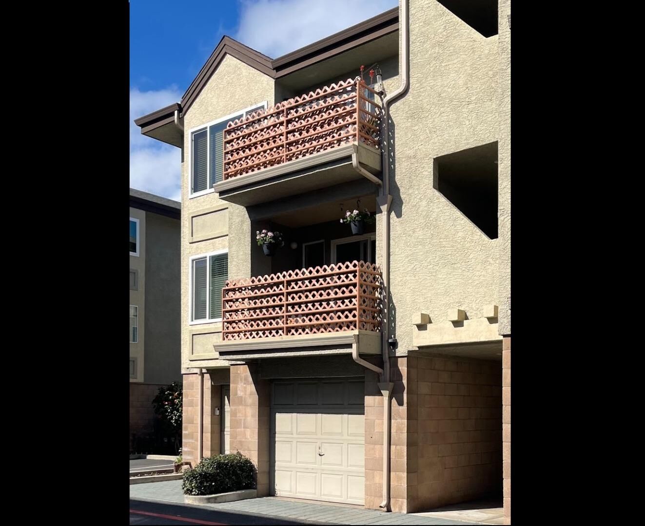 Property Photo:  308 River Street B8  CA 95060 