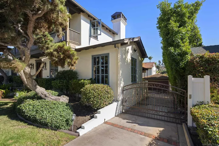 Property Photo:  4265 Altamirano Way  CA 92103 