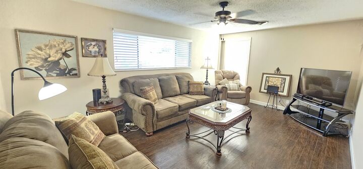 Property Photo: 2324 Manley Circle TX 77630-2258