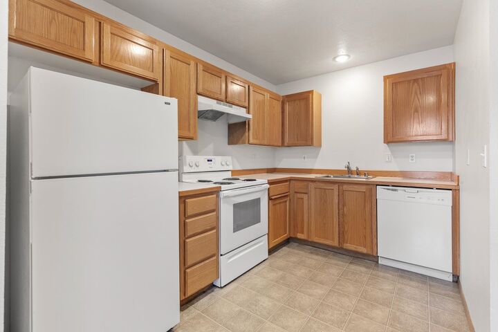 Property Photo: 13219 E 31st Ct WA 99216