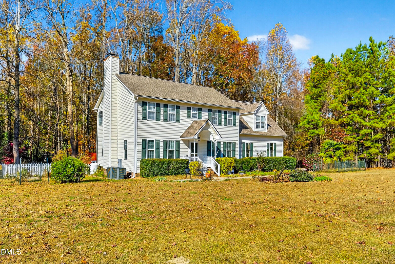 Property Photo: 8724 Highmore Trail NC 27603