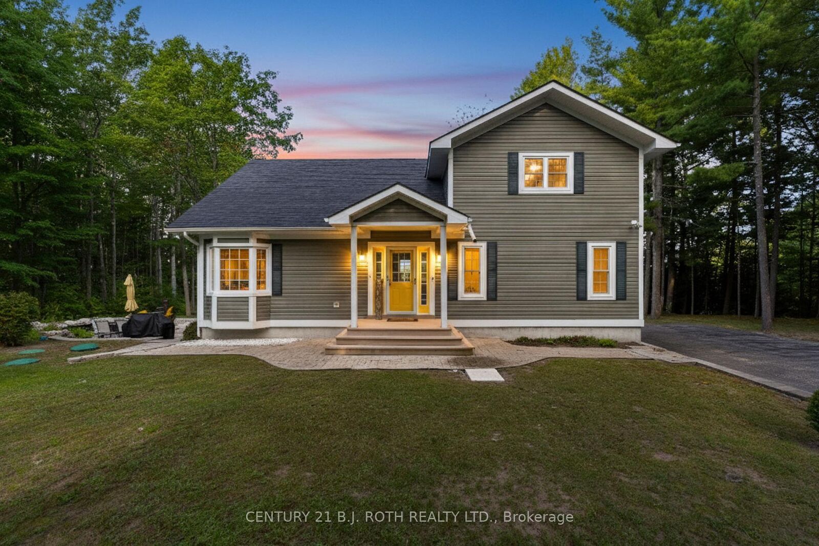 Property Photo:  2710 Portage Trail  ON L9X 0J3 