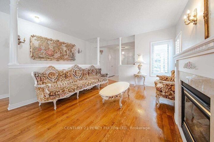 Property Photo:  28 Rouge Bank Drive  ON L3S 4C7 