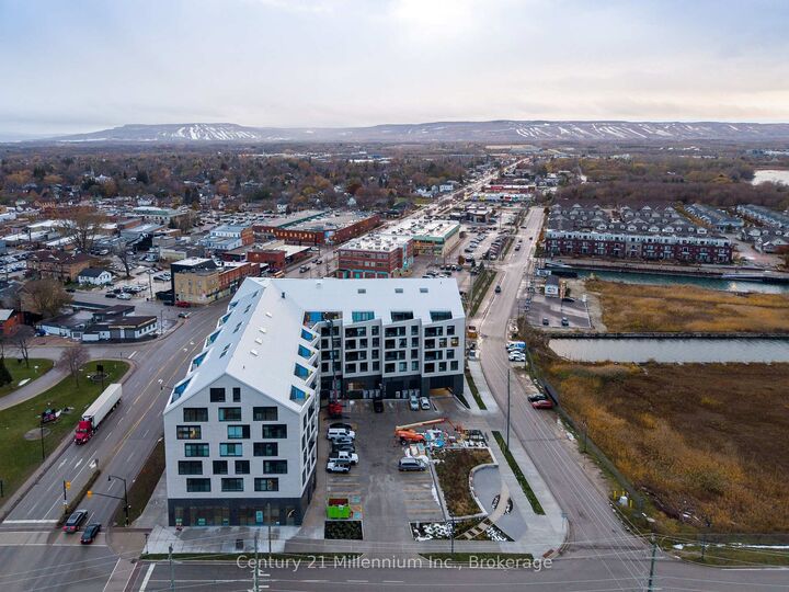 Property Photo: 31 Huron Street 416 ON L9Y 0E8