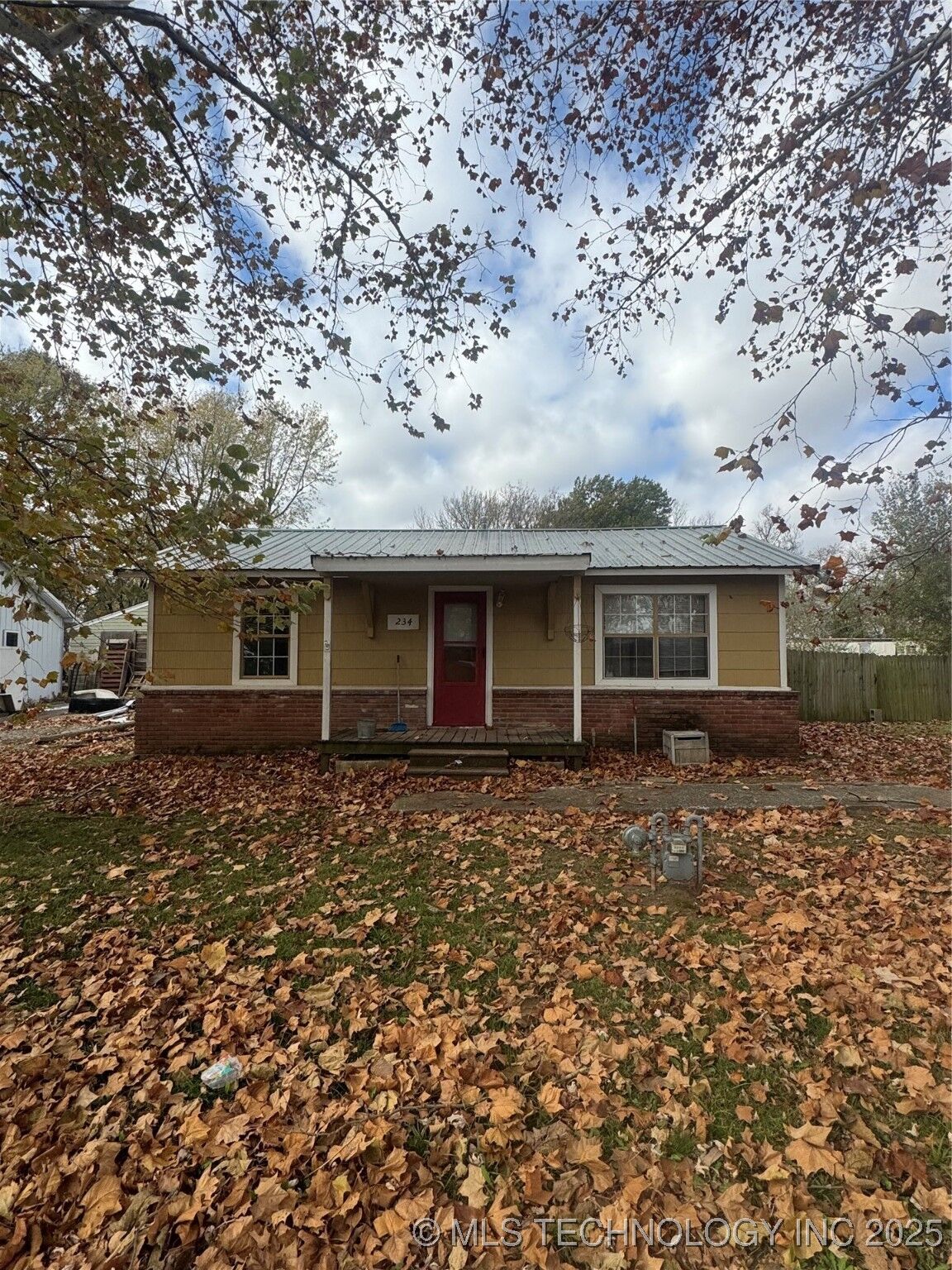 Property Photo:  234 N 6th Street  OK 74454 