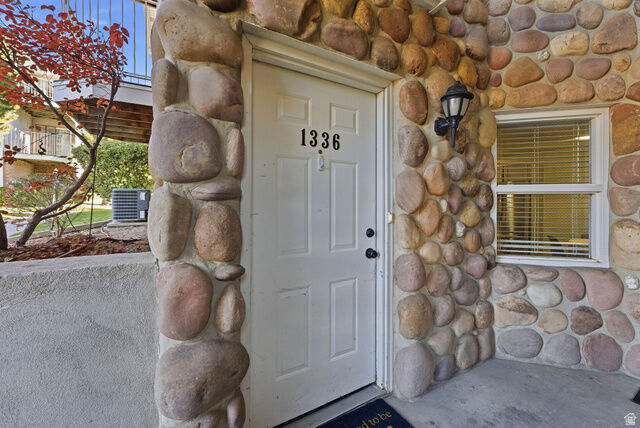 Property Photo:  1336 N 1230 W  UT 84057 