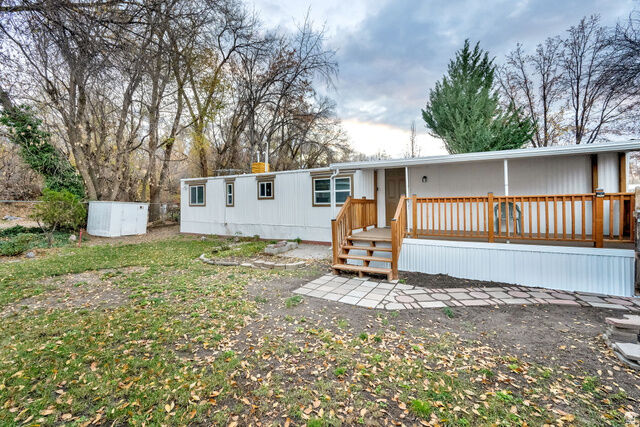Property Photo:  1200 E El Sendero Cir S  UT 84117 