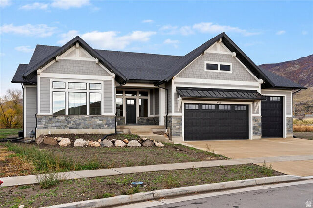 Property Photo:  442 W Randys Ct  UT 84025 