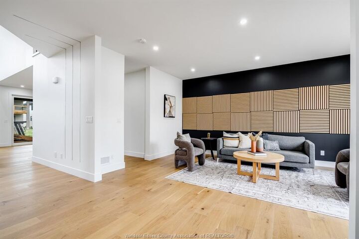 Property Photo:  186 Whelan  ON N9V 0G9 