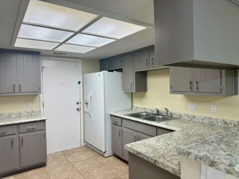 Property Photo:  223 Stowaway Cove B  TX 78734 