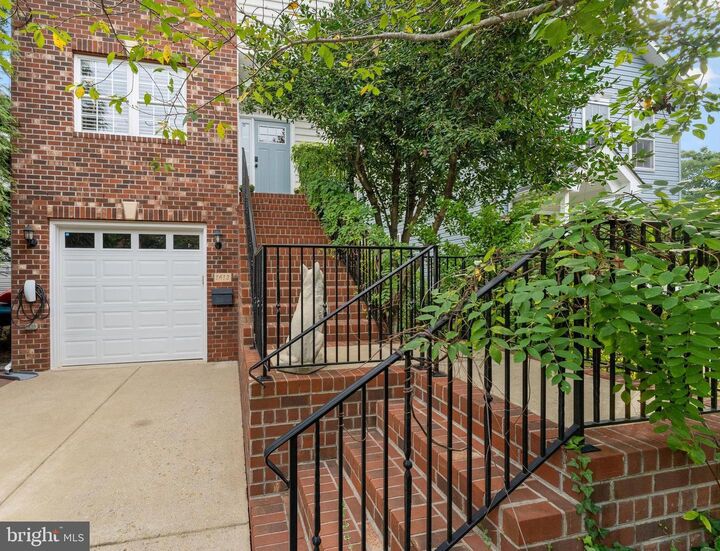 Property Photo: 1613 Charles Street VA 22401