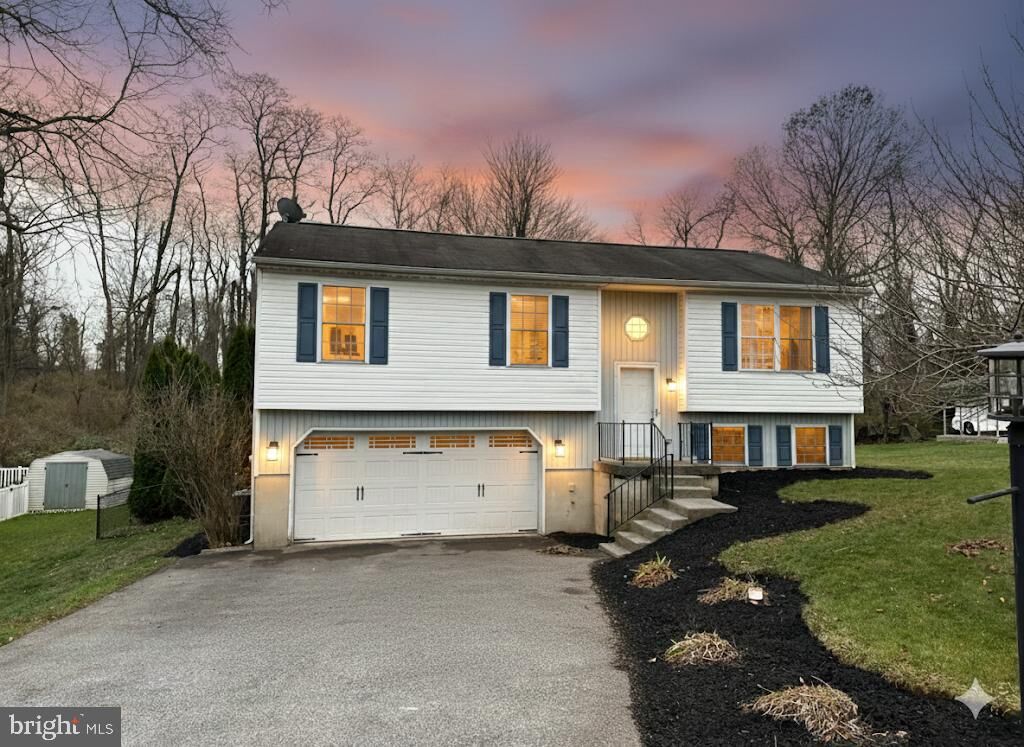 Property Photo:  90 Ivy Drive  PA 17345 