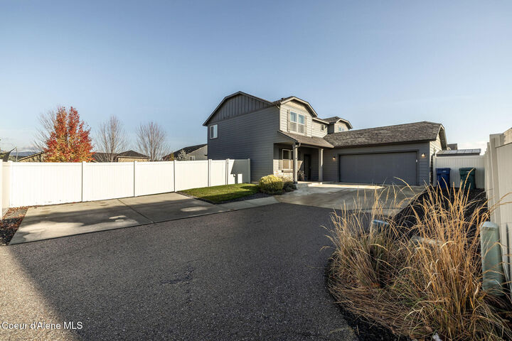 Property Photo:  3409 E Hope Ave  ID 83854 