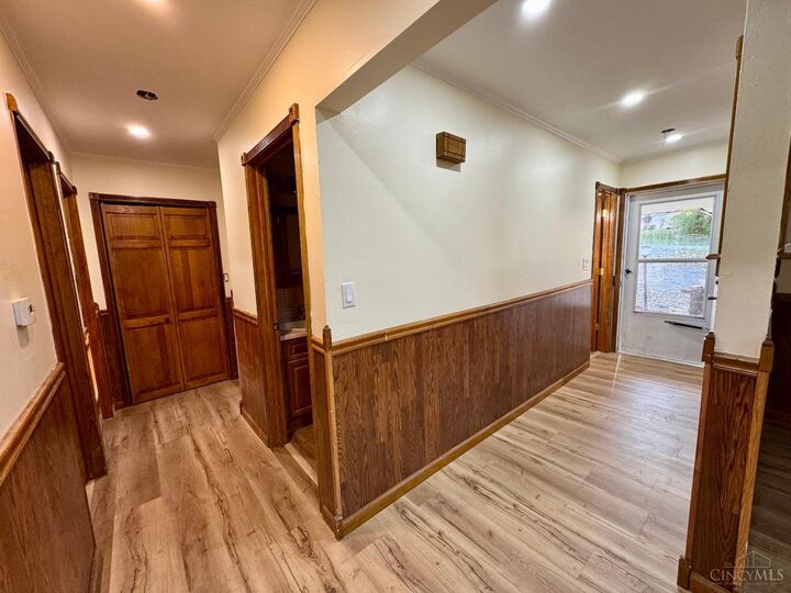 Property Photo:  611 Aberdeen Drive  OH 45042 