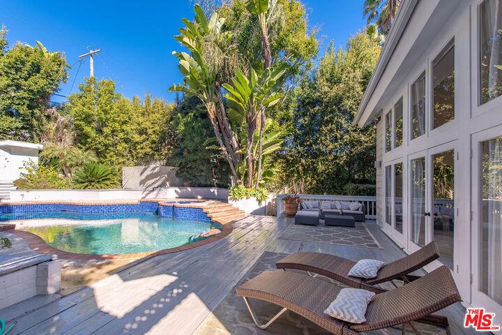 Property Photo:  3245 Provon Ln  CA 90034 