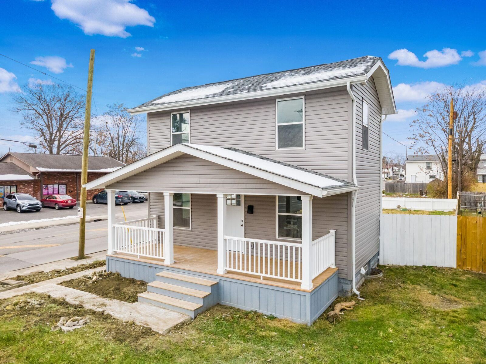 Property Photo:  815 S Wayne Avenue  OH 43204 