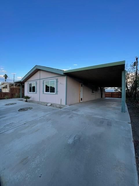 32142 Wells Fargo Road  Thousand Palms CA 92276 photo