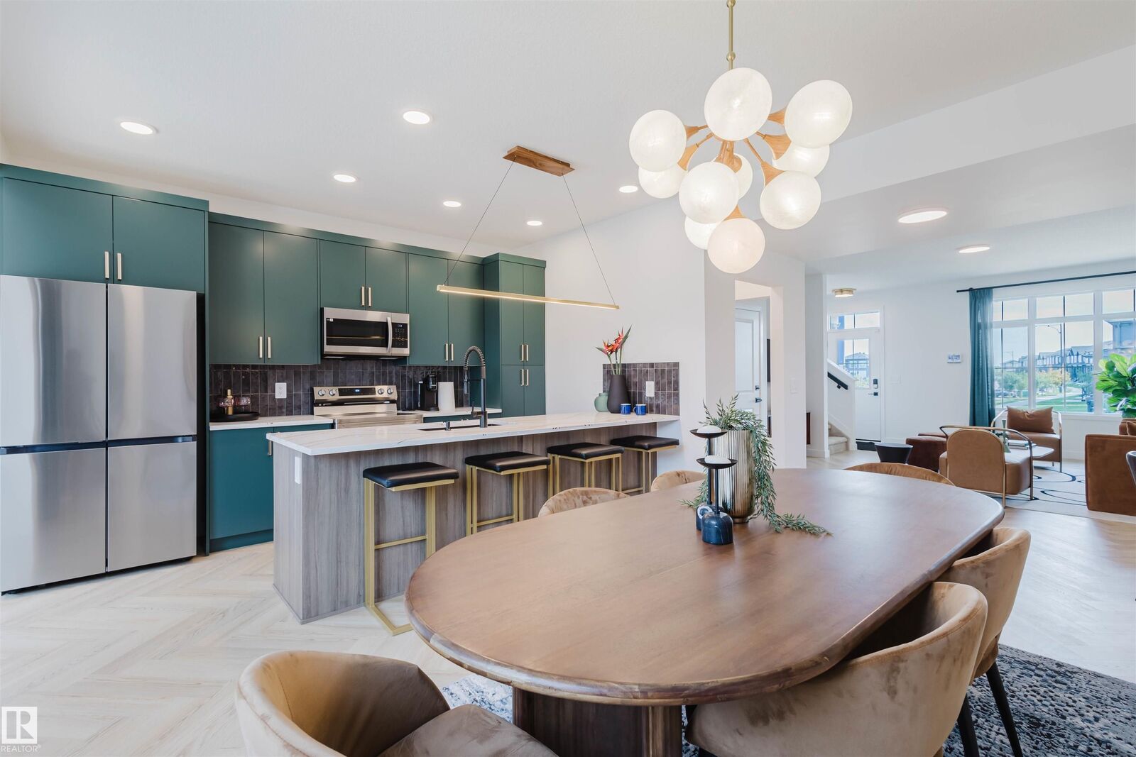 Property Photo:  1504 Siskin Link Link NW  AB T5S 0W3 