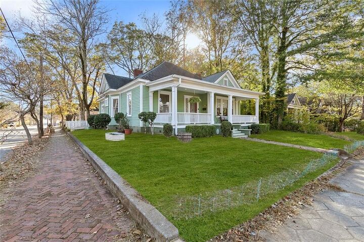 Property Photo:  1092 Oak Street SW  GA 30310 