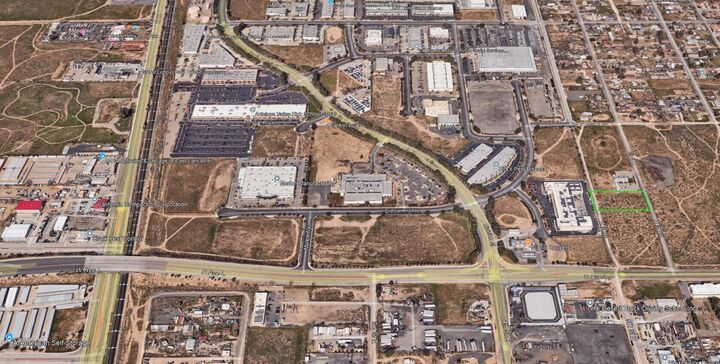 Property Photo:  6th Ste Vic Avenue K6 Ste  CA 93535 